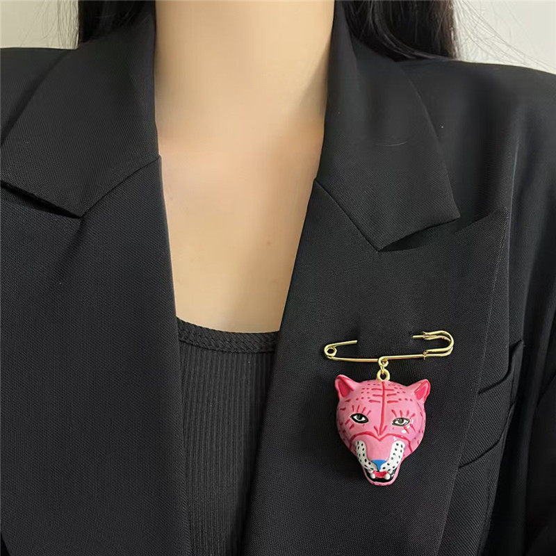 Women'S Formal Wear Accessories - Broche tigre en émail élégante pour