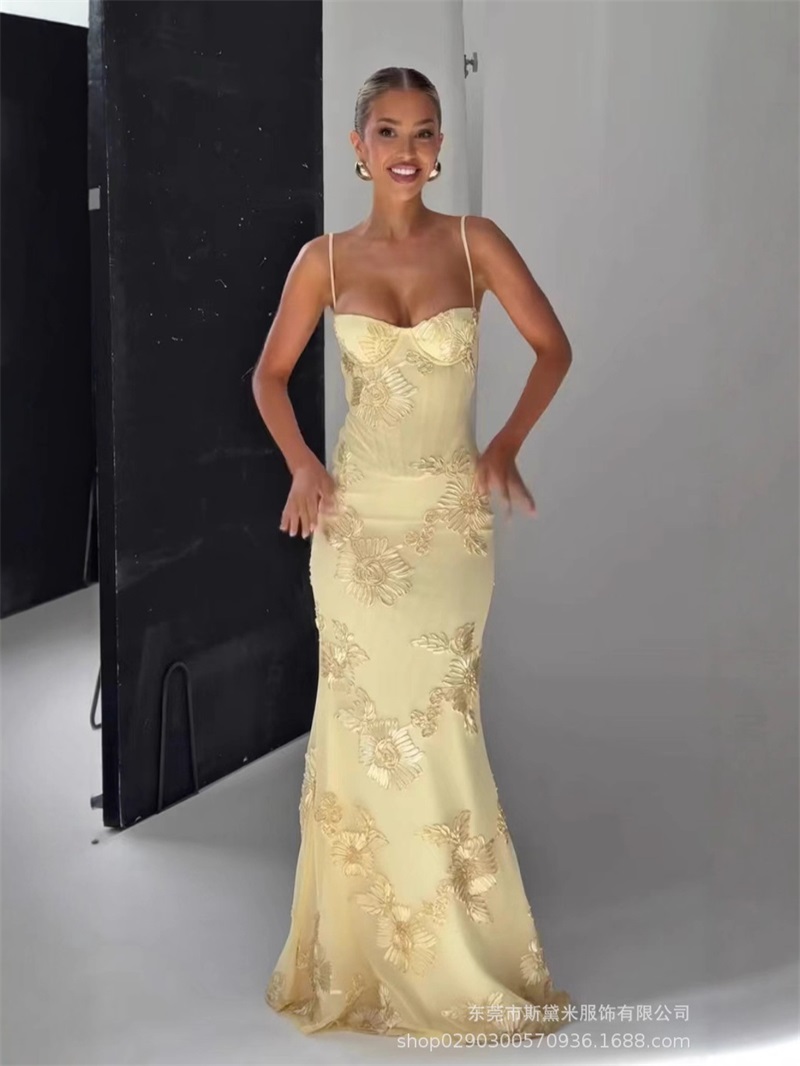 Women'S Holiday Formal Wear - Robe de bal brodée jaune pour